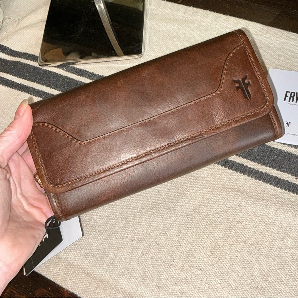 NWT Frye Leather Melissa Trifold Continental Snap Wallet Dark Brown $158 - Picture 7 of 12